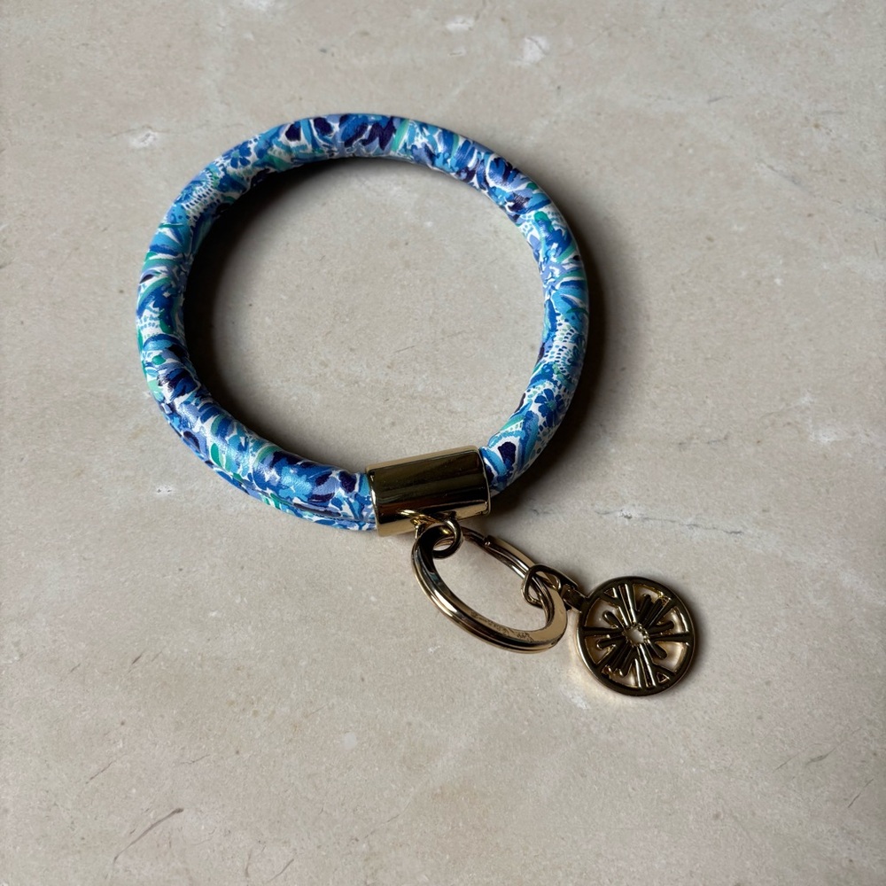 Lilly Pulitzer Blue and White Round Wristlet Keychain with Gold Charm